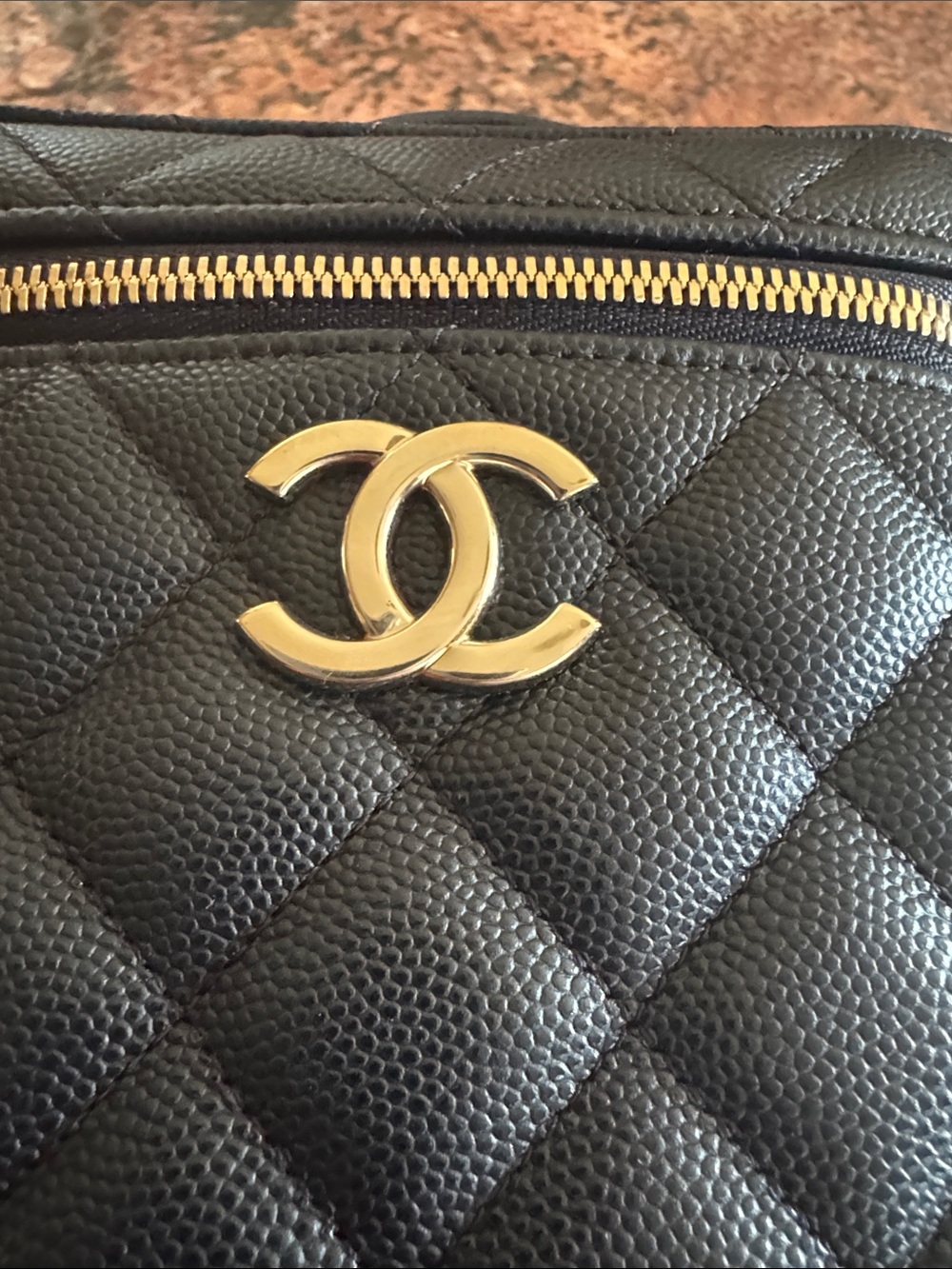Chanel
Small Top Handle Vanity Case